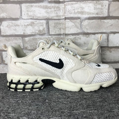 Zoom Spiridon Cage 2 Stussy Fossil