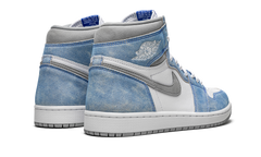 1 Retro High OG "Hyper Royal" 555088 402