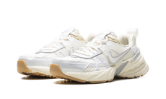 V2K Run WMNS"White Photon Dust Fir" FD0736 108