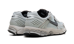 Zoom Vomero 5 WMNS"Light Silver Chrome" FN6742 001